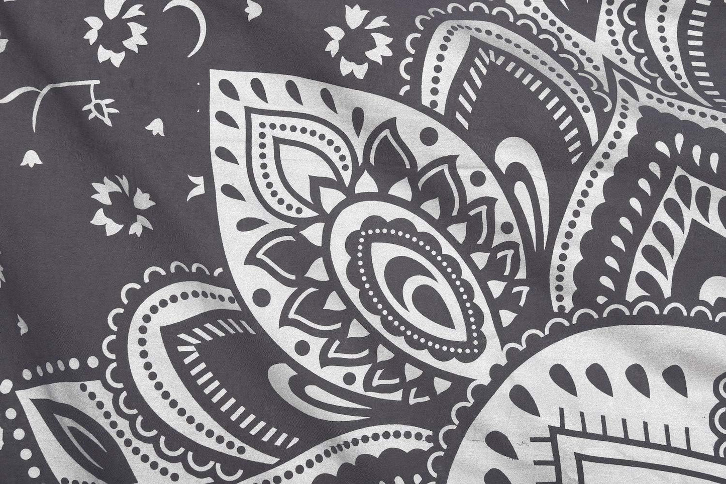 Mandala Tapestry Floral Medallion Hippie King Tapestries Bohemian Wall Hanging Indian Traditional Design for Living Room Dorm Home Decor 90X108 Inches, Grey Silver
